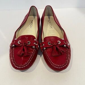 Geox Resira Red Patent Leather Flat Loafer Women Shoes Size 8.5 Tassel Comfort